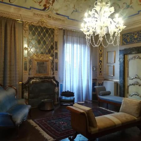 Boutique Apartment Урбино Экстерьер фото