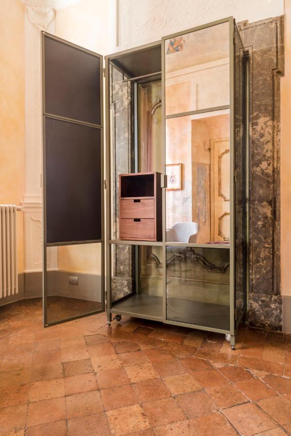 Boutique Apartment Урбино Экстерьер фото